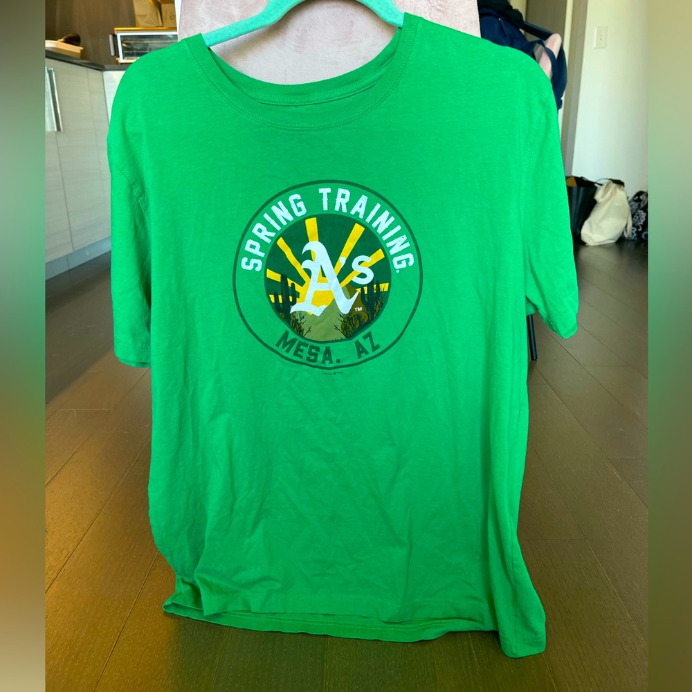New Era Oakland Athletics spring training T shirt size XL